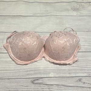 PINK Victoria’s Secret Pink Lace Push-Up Pigeonnant Bra | 36D